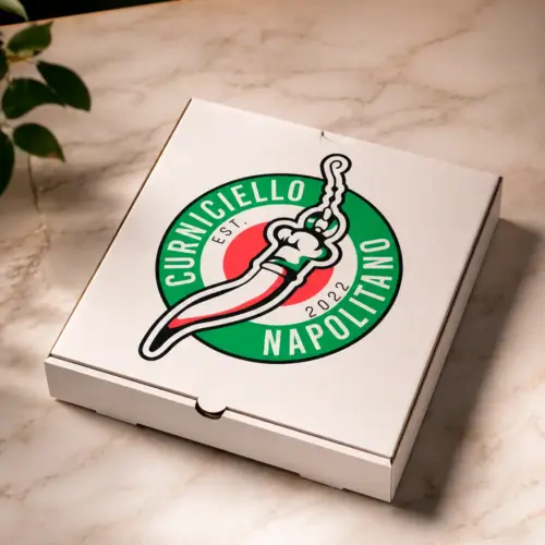 Caja de pizza con logotipo de Curniciello Napolitano para restaurante napolitano en Oviedo