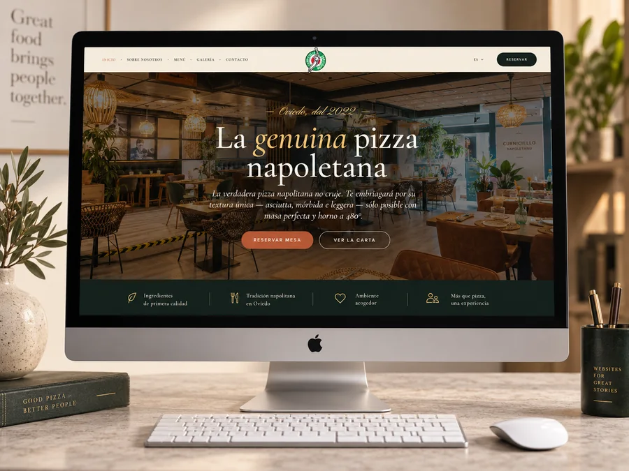 Mockup de la web de Curniciello Napolitano, restaurante en Oviedo, en un ordenador de escritorio.